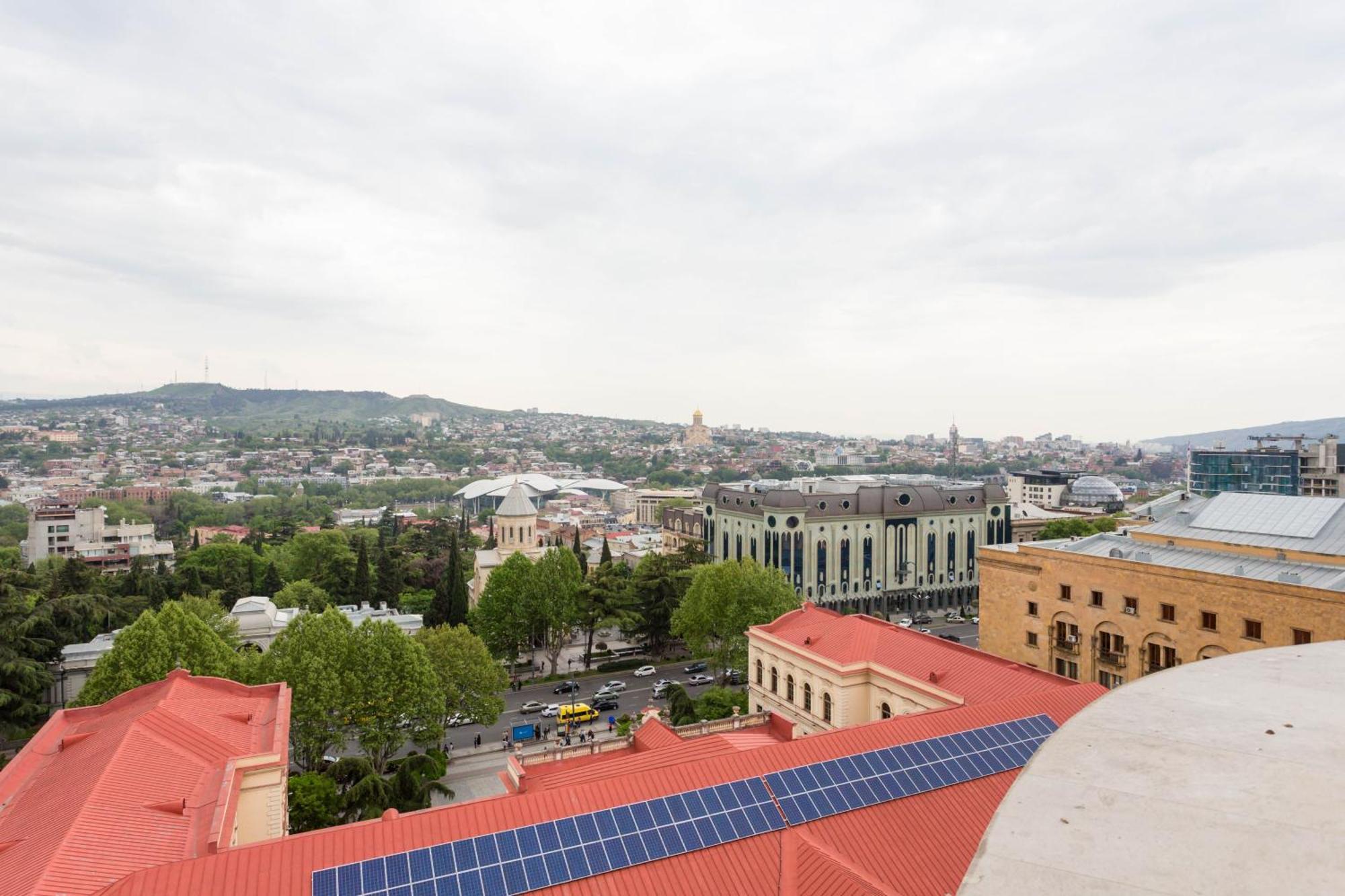 City Luxury Apartment L Тбілісі Екстер'єр фото