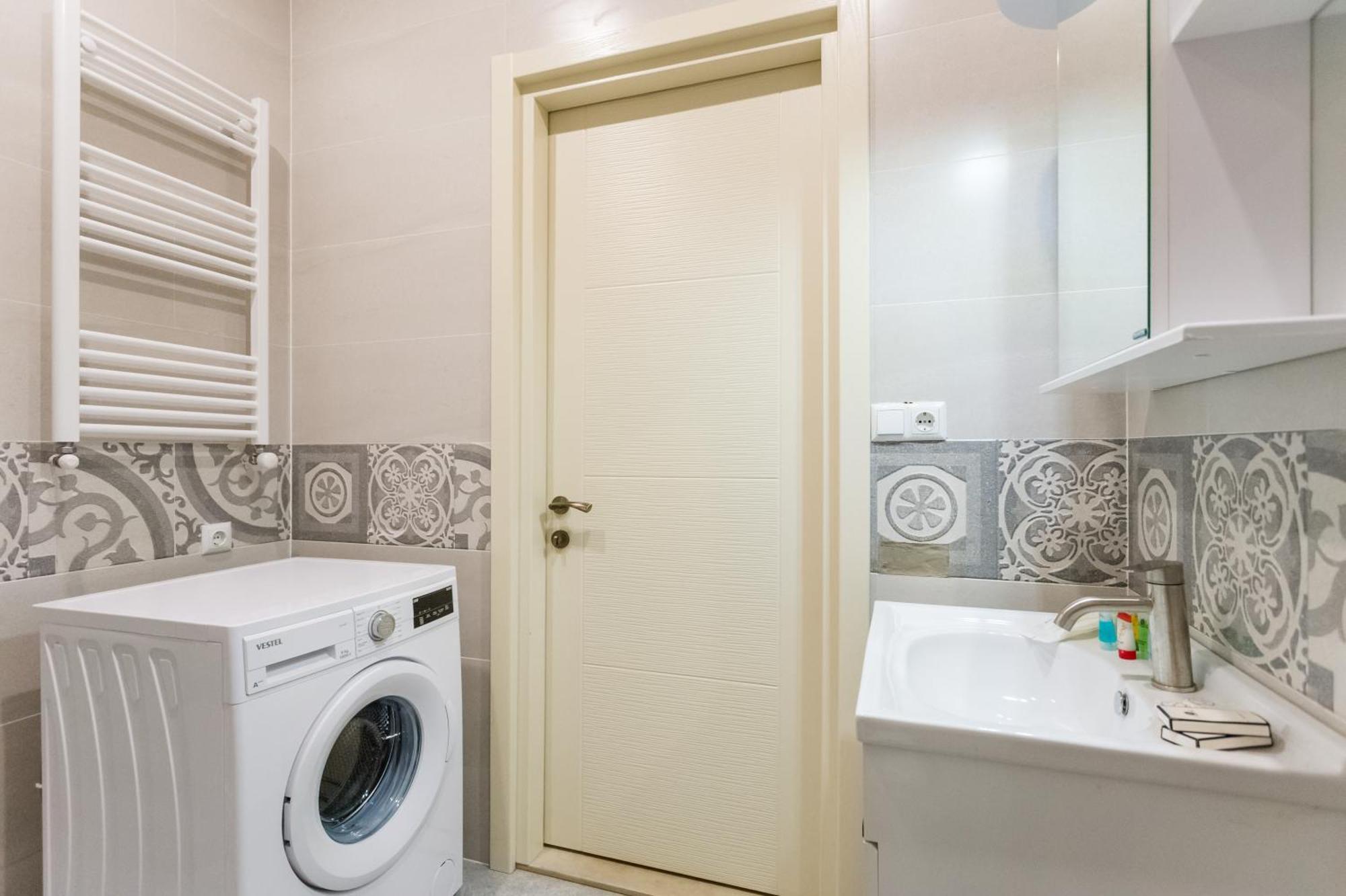 City Luxury Apartment L Тбілісі Екстер'єр фото