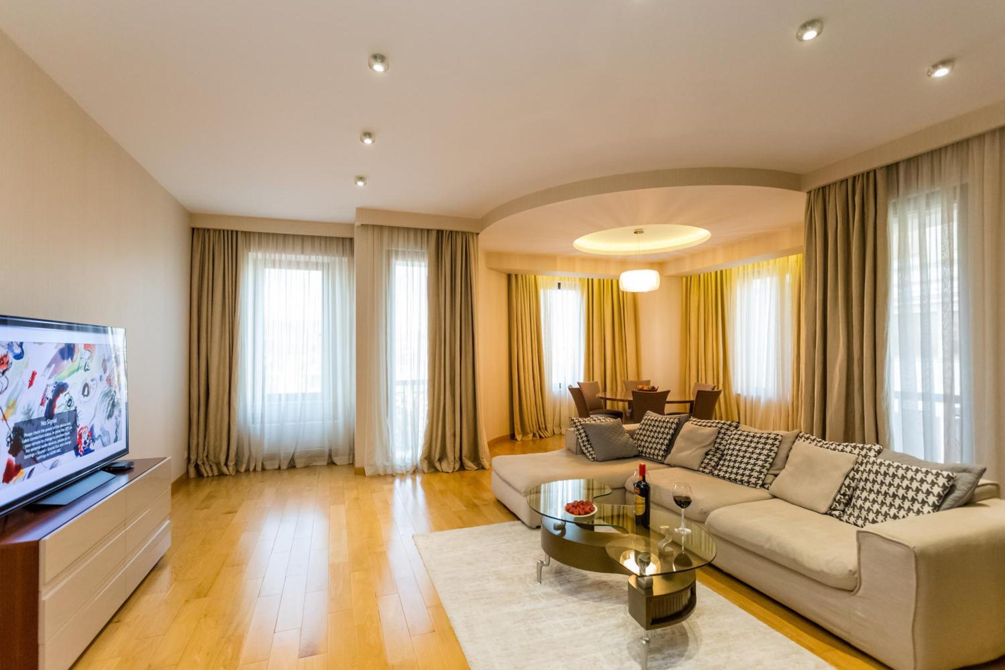 City Luxury Apartment L Тбілісі Екстер'єр фото