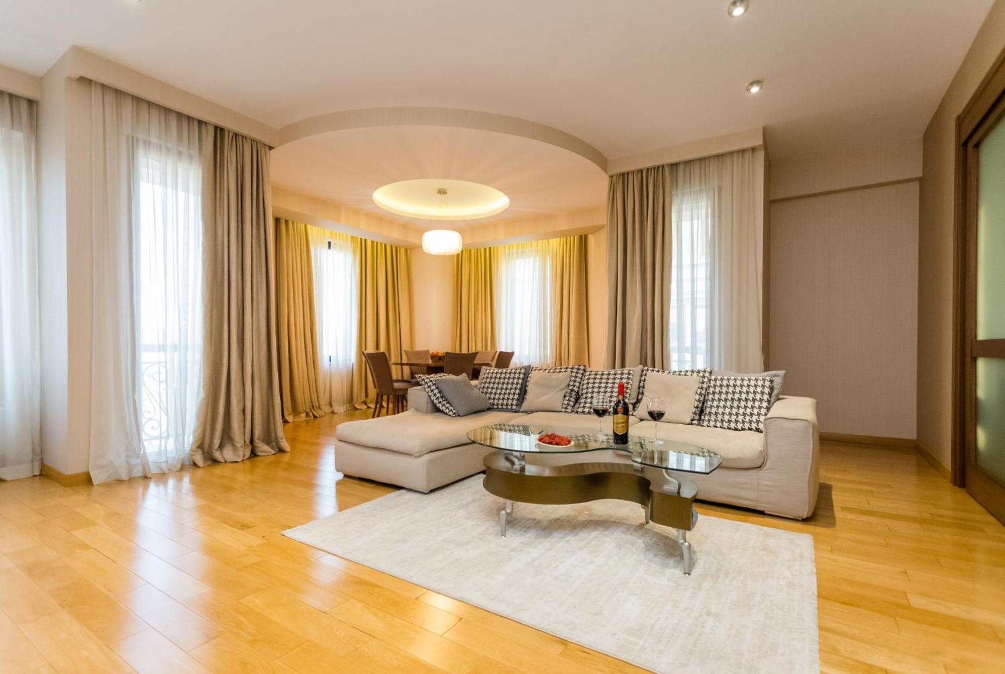 City Luxury Apartment L Тбілісі Екстер'єр фото