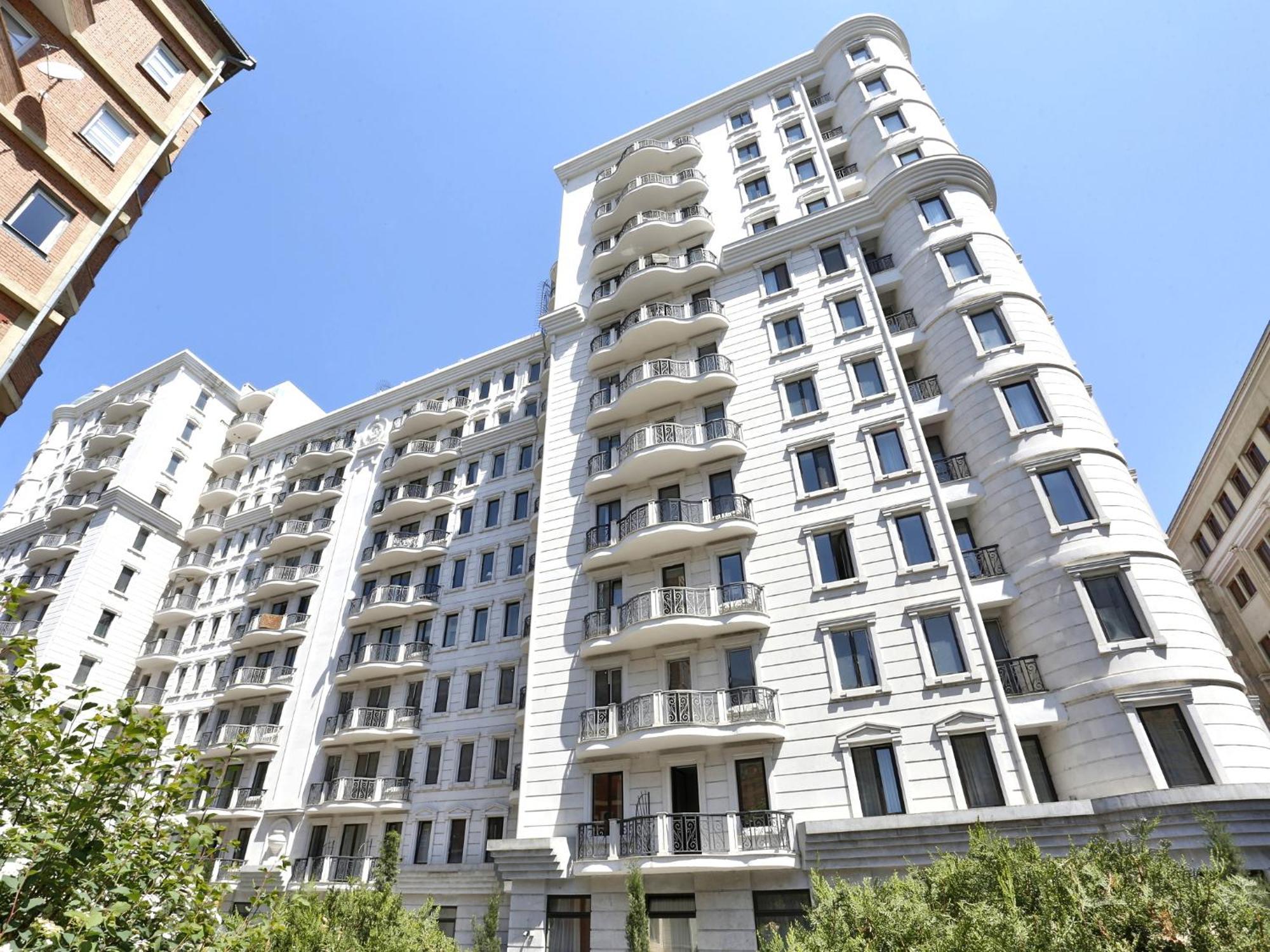 City Luxury Apartment L Тбілісі Екстер'єр фото